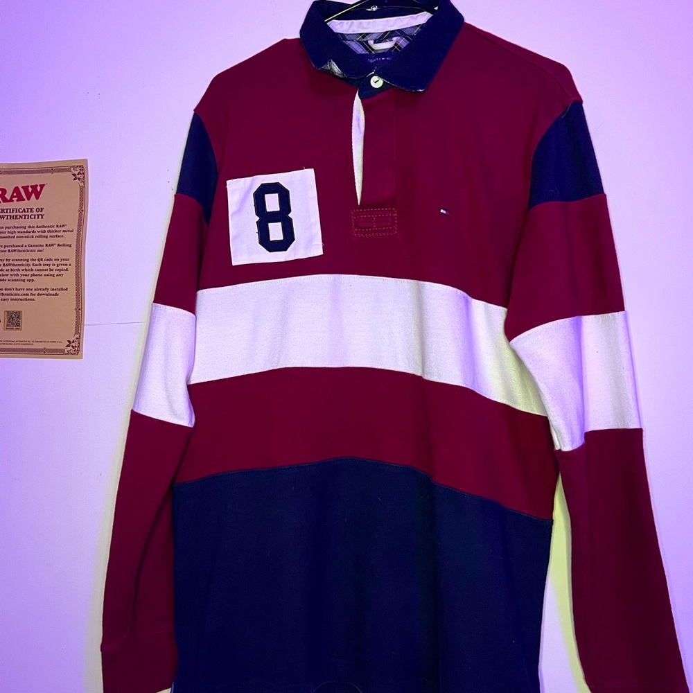 #8 Tommy Hilfiger Long Sleeve Collar